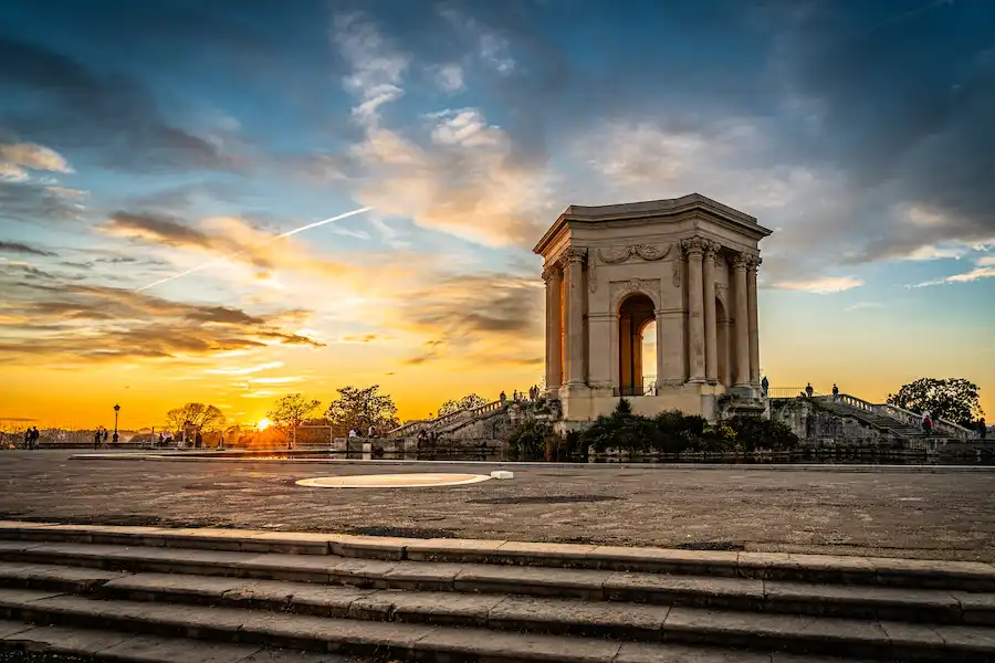 Château d'eau, bassin principal du Peyrou à Montpellier en France.